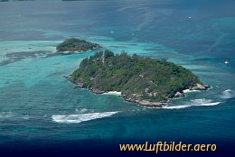 Aerial photo Moyenne Island