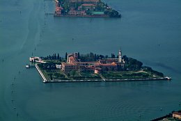 Aerial photo St. Lazarus Island